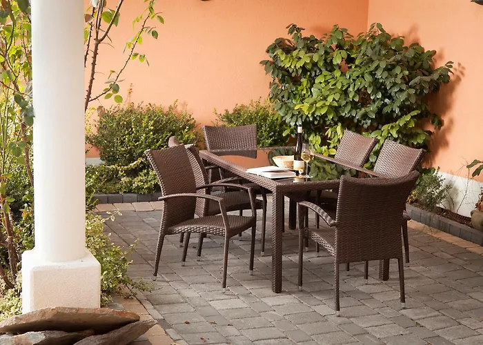 Weingut Und Gaestehaus Berger فندق مبيت وإفطار Gedersdorf